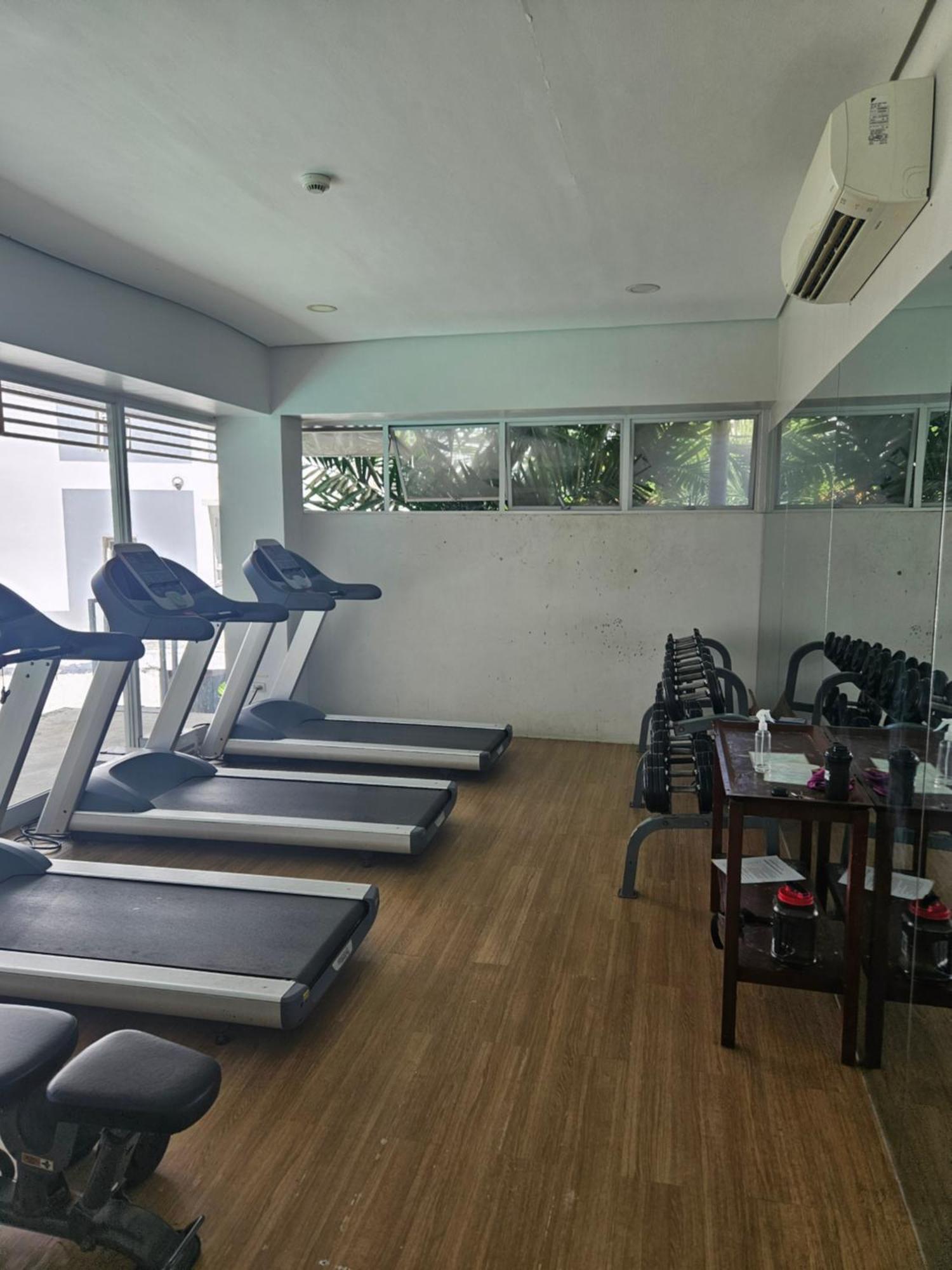 2-Bedroom Boutique City Condo - Newly Renovated! Cebu Exterior photo